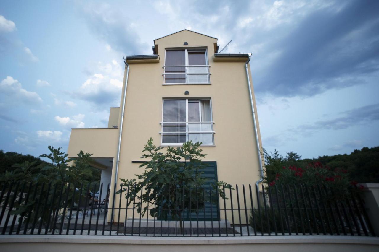 Ferienwohnung Apartman Kovacic Drage Exterior foto