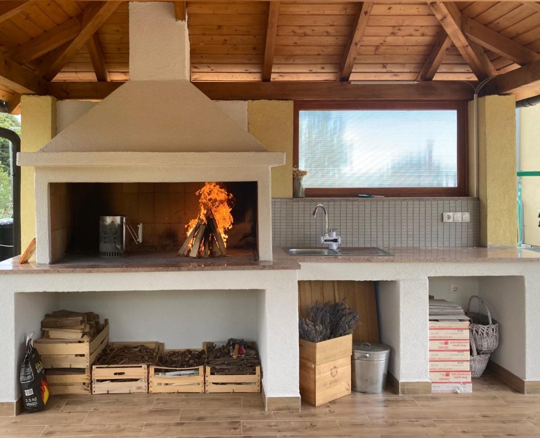 Ferienwohnung Apartman Kovacic Drage Exterior foto